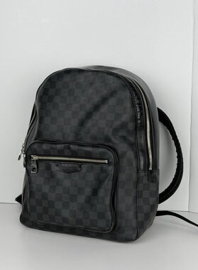 best leather stchel backpack Medium Leather Backpack (Portrait)